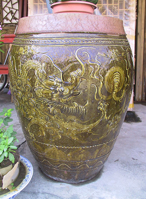 01 Antique carved Jar with dragon motif