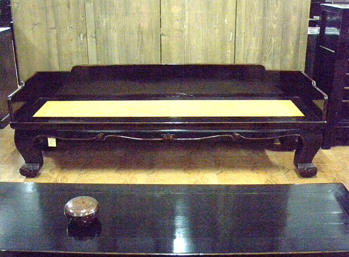 01 Antique Day Bed