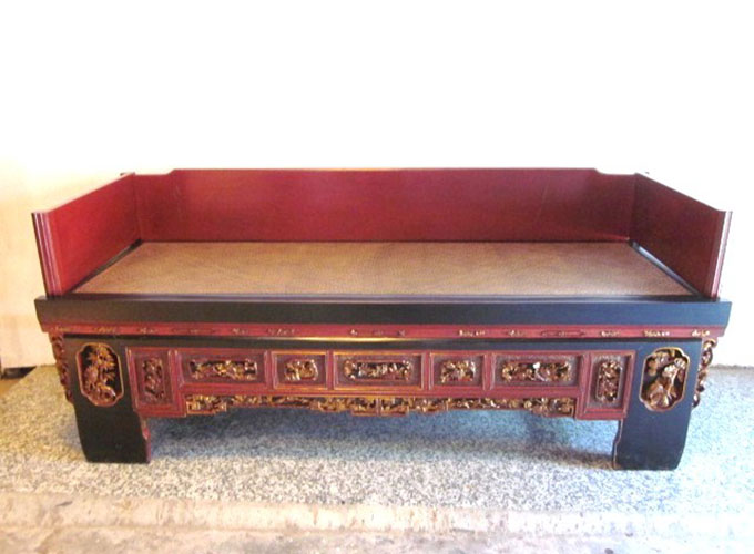 03 Antique Day Bed