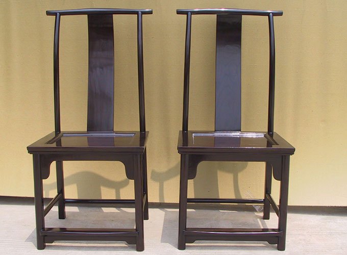 02 Custom make lamp-style chair